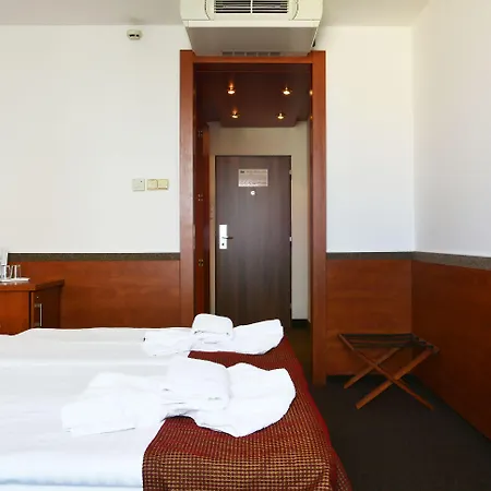 Olympik Tristar Hotel