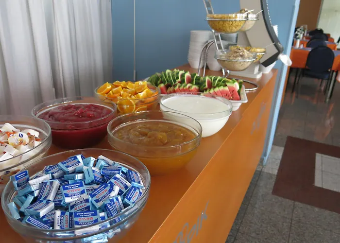 Olympik Tristar Hotell 3*