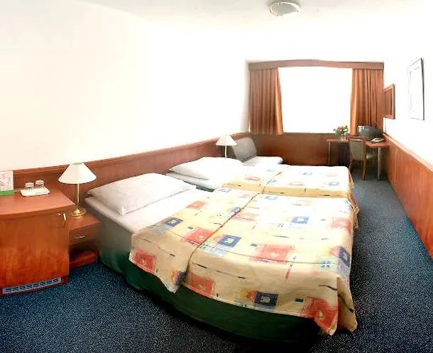 Olympik Tristar 3* Prag